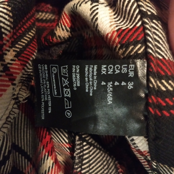 H&M Cropped Plaid Pants - Picture 4 of 4